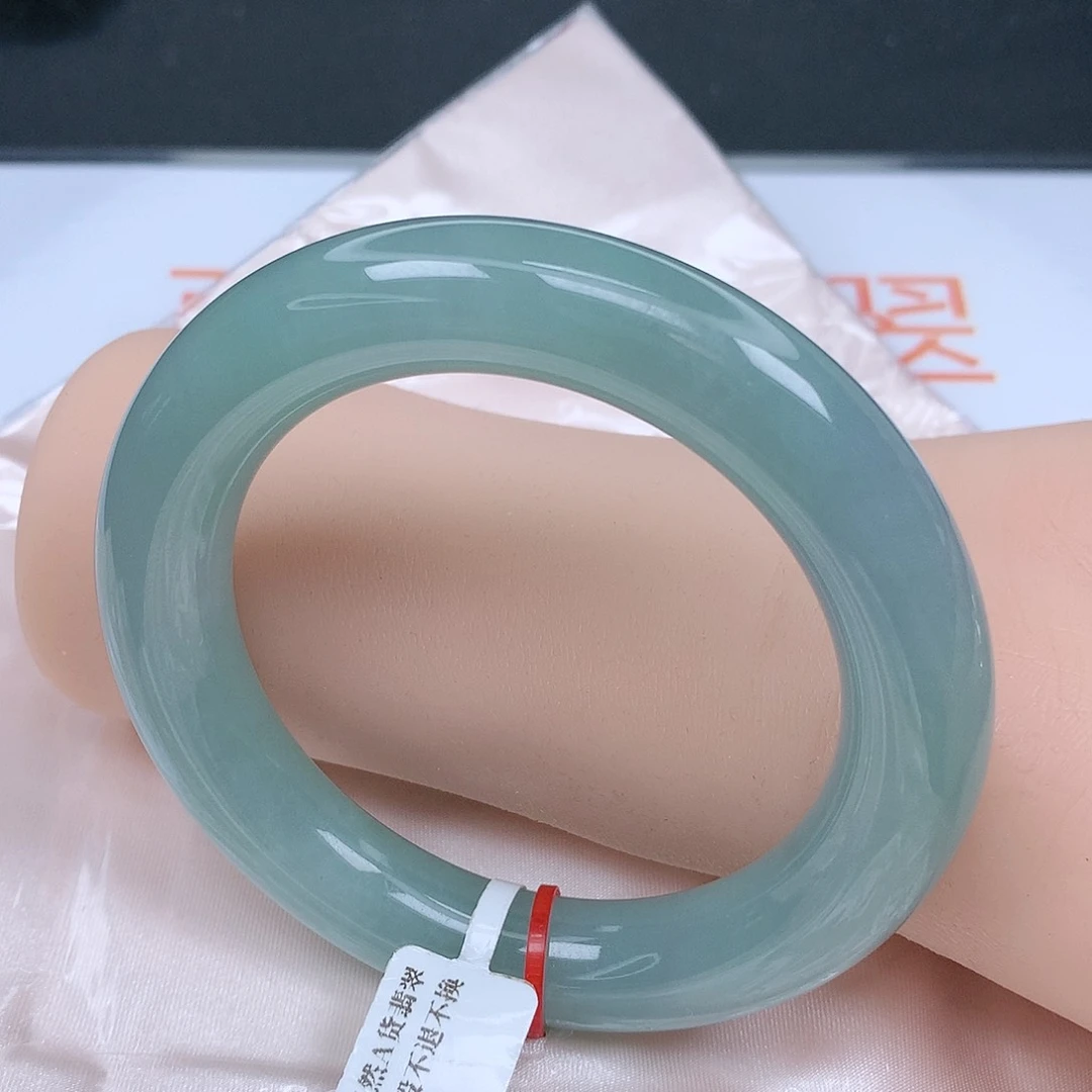【闪购商品】未镶嵌手镯翡翠，58
