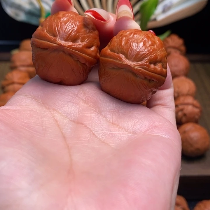 文玩核桃把件玲珑珠