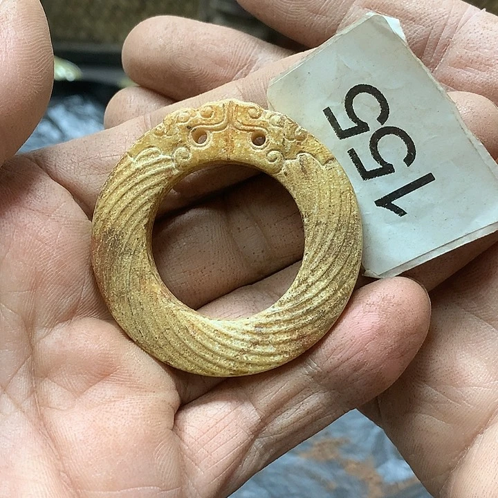 未镶嵌和田玉挂件