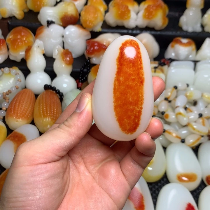 新疆戈壁石五彩石