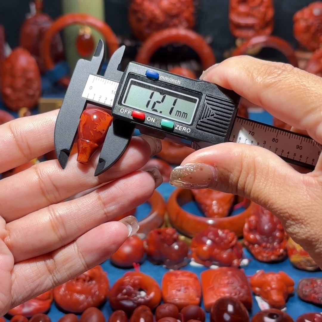 未镶嵌雕刻南红玛瑙