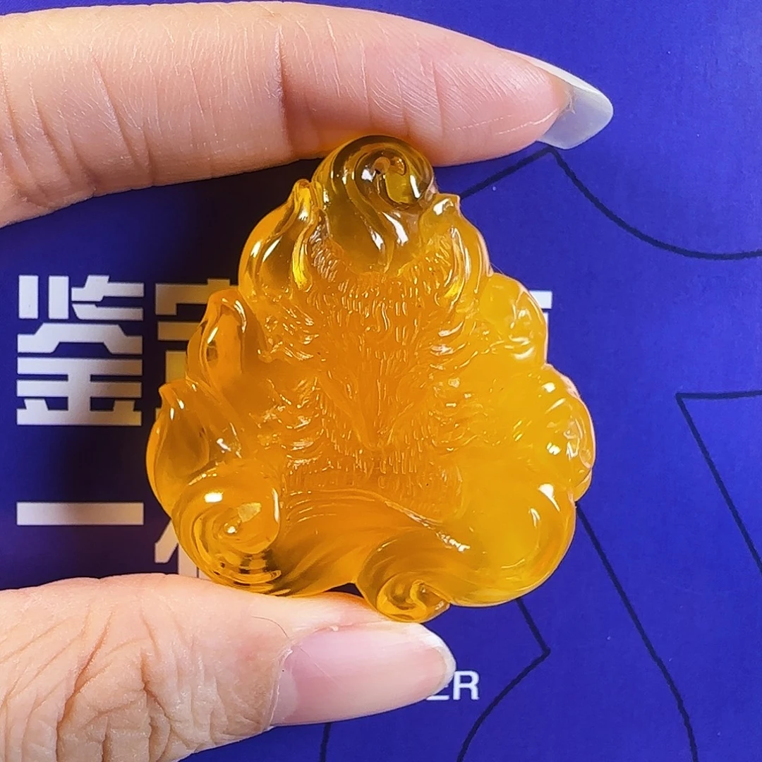 蜜蜡未镶嵌颈饰焦皮料鸡油红九尾狐