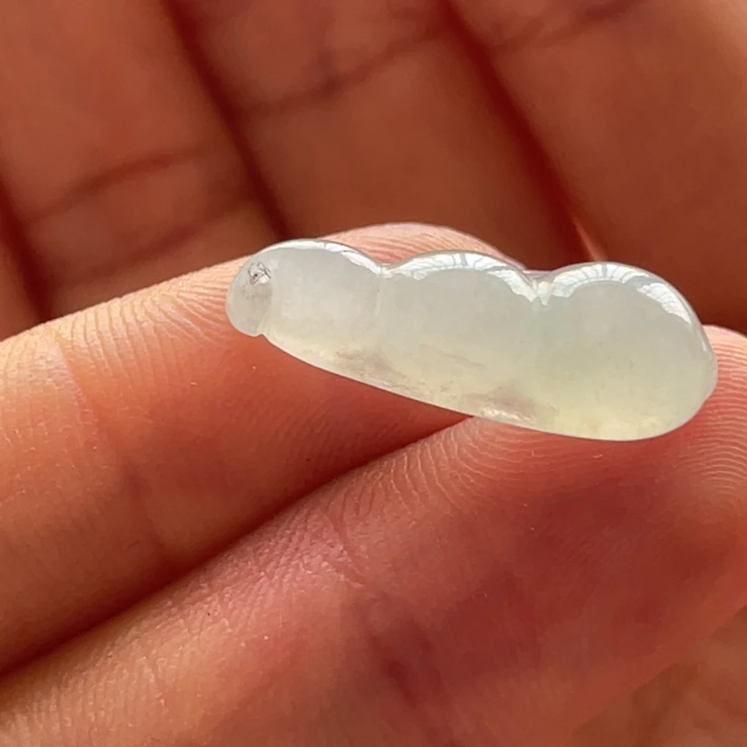 翡翠颈饰未镶嵌福豆