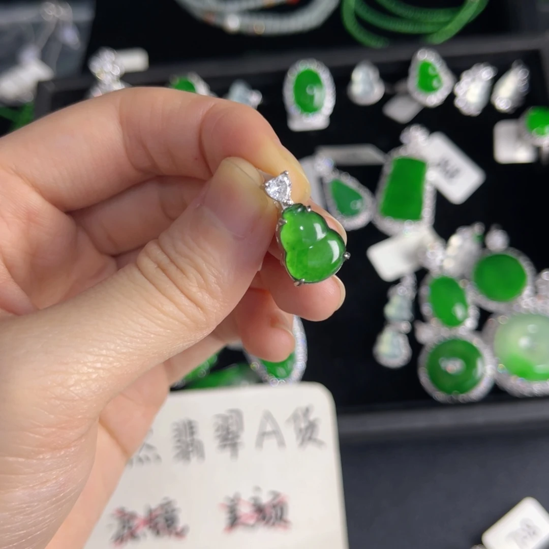 翡翠银S925镶嵌戒指葫芦吊坠