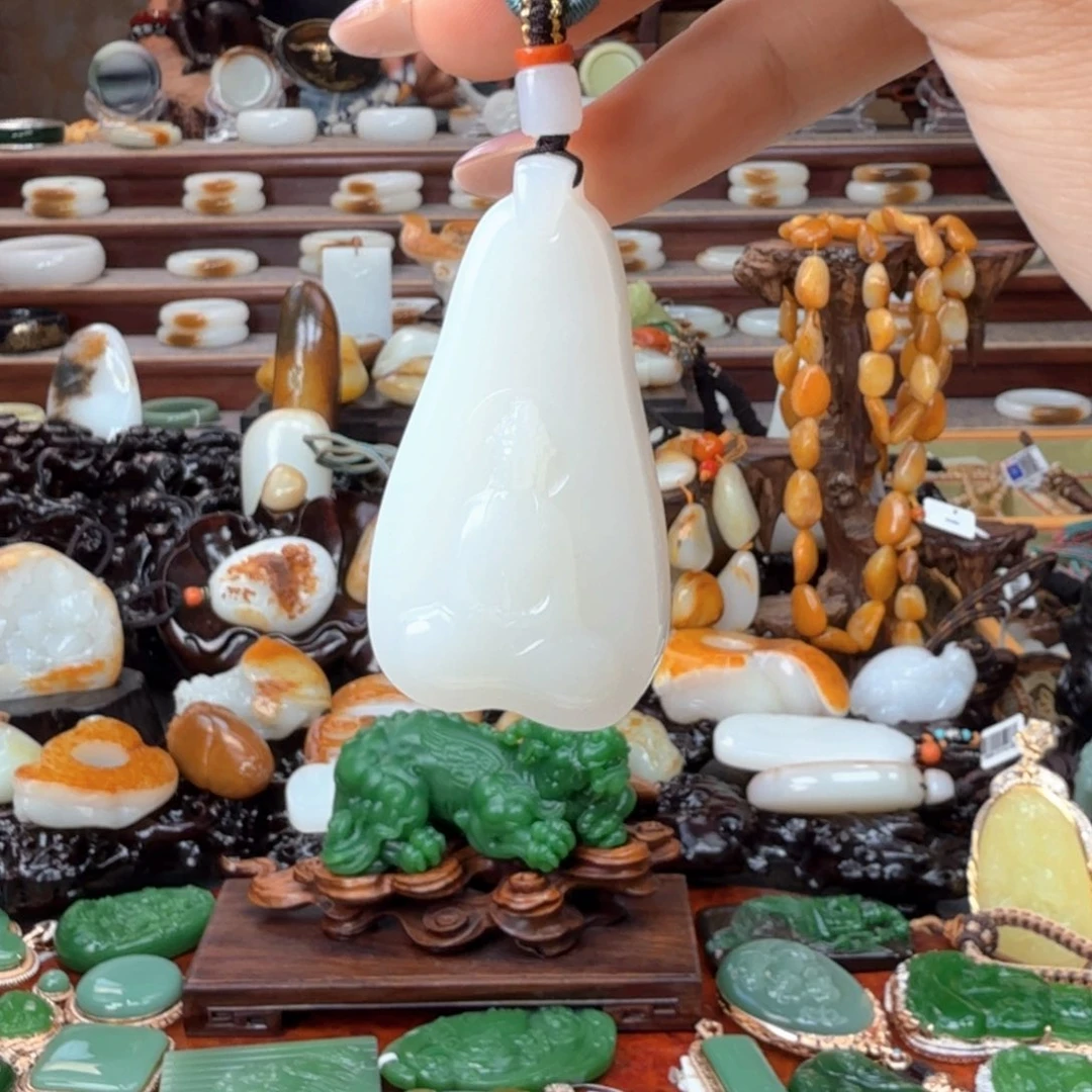 杰***瑞和田玉（白玉）未镶嵌颈饰