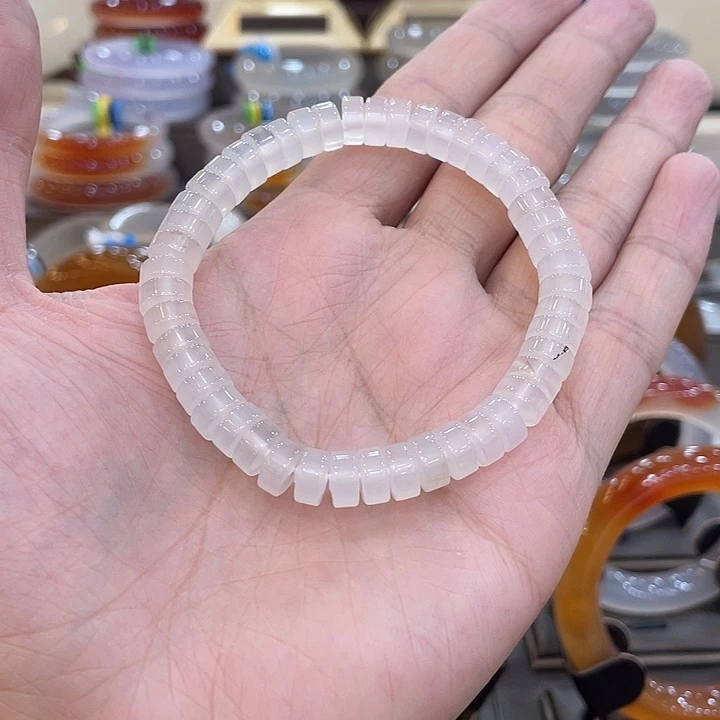 玛瑙/玉髓手串未镶嵌