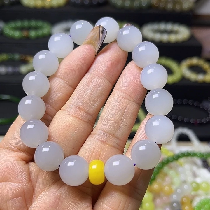 和田玉未镶嵌手串