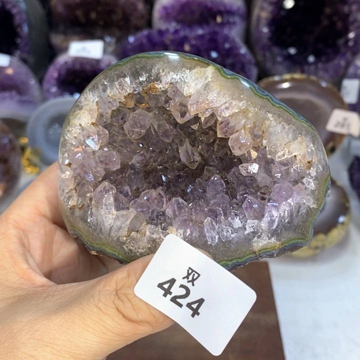 未镶嵌水晶大型摆件（非配饰）