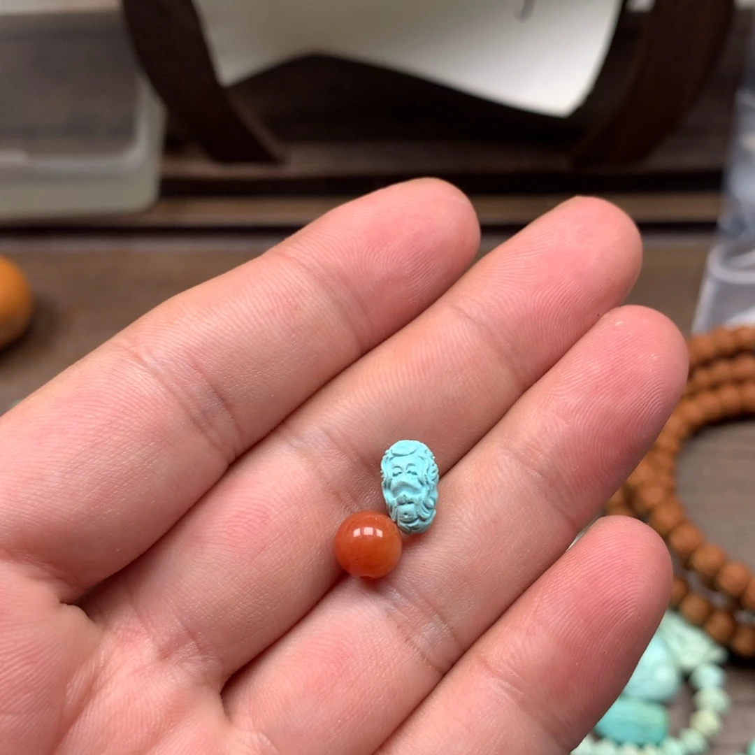未镶嵌雕刻南红玛瑙
