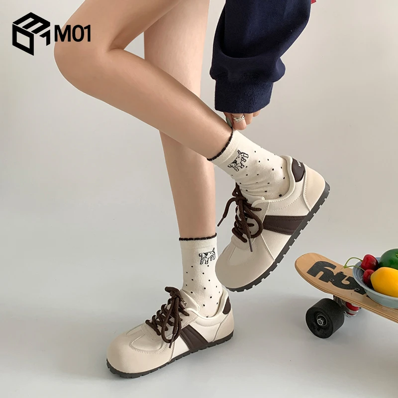 M01休闲复古通勤新款春夏轻便薄底运动百搭圆头平底泡芙女德训鞋