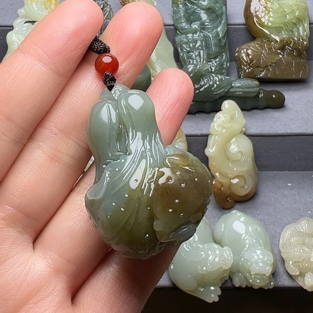 和田玉未镶嵌挂件