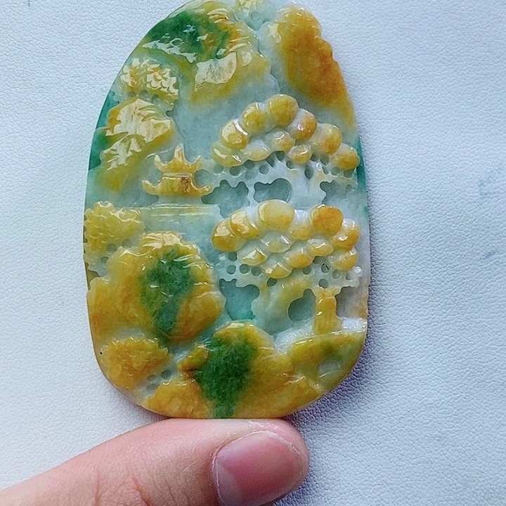颈饰未镶嵌翡翠山水