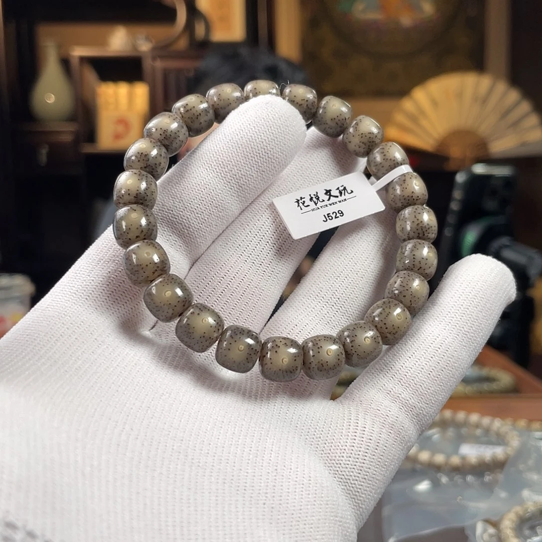 星月菩提手串10x9 糯冰黑冰冰透针尖星 J529