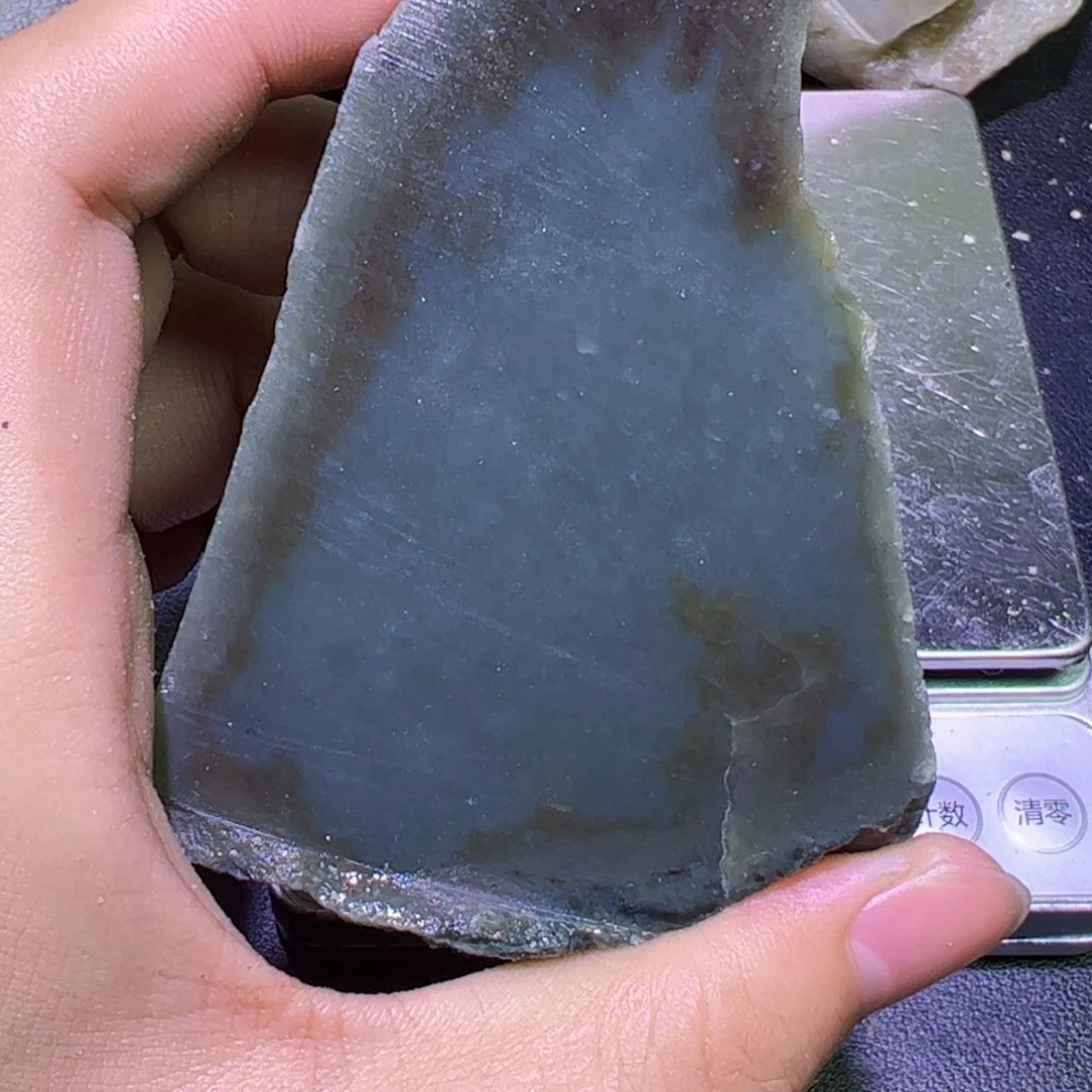 未镶嵌和田玉（糖玉）珠宝半成品