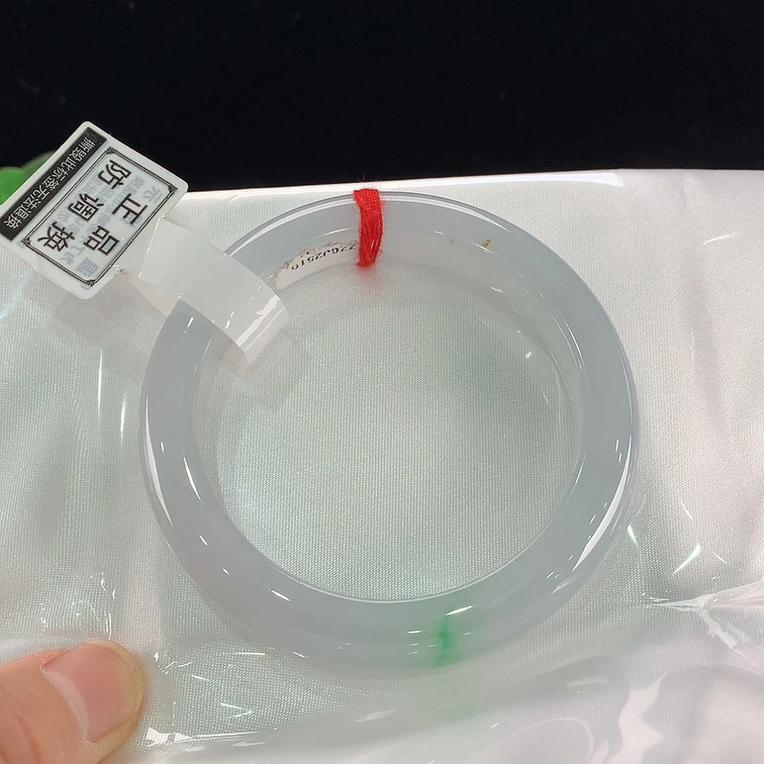 翡翠未镶嵌手镯0231