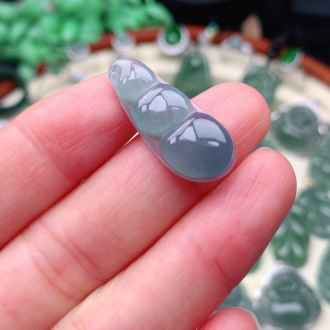 颈饰未镶嵌翡翠吊坠