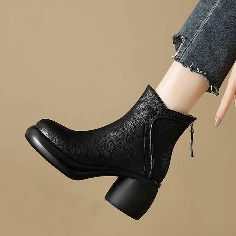 软皮软底高跟短靴女秋冬款粗跟厚底马丁靴百搭复古单鞋加绒女靴子