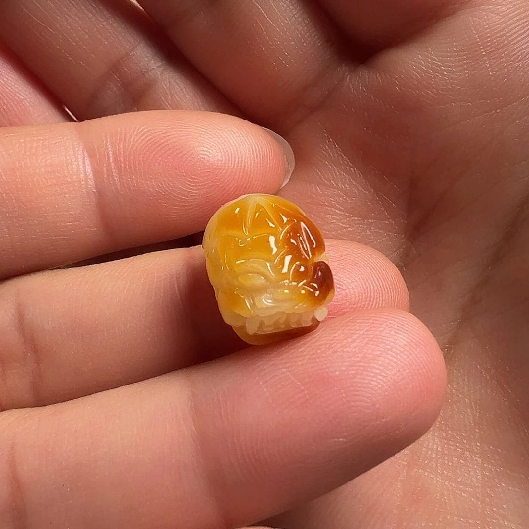 蜜蜡颈饰未镶嵌貔貅（打孔不退换）