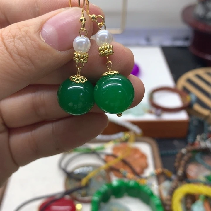 颈饰未镶嵌翡翠吊坠