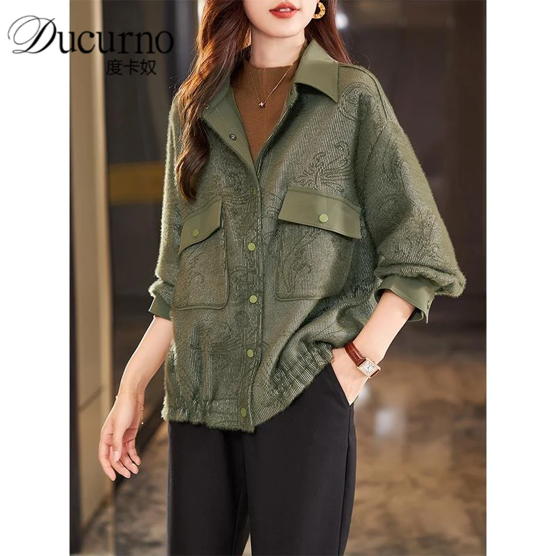 翻领宽松亮丝落肩上衣女时尚休闲2025年秋季新款复古毛绒短外套