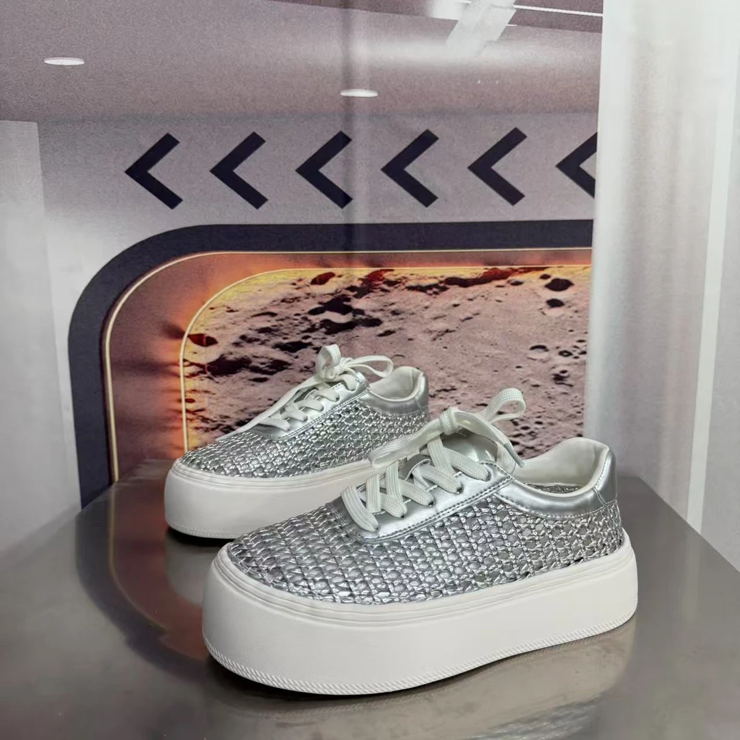 22681春夏新款2025圆头系带韩版简约休闲板鞋潮流百搭ins