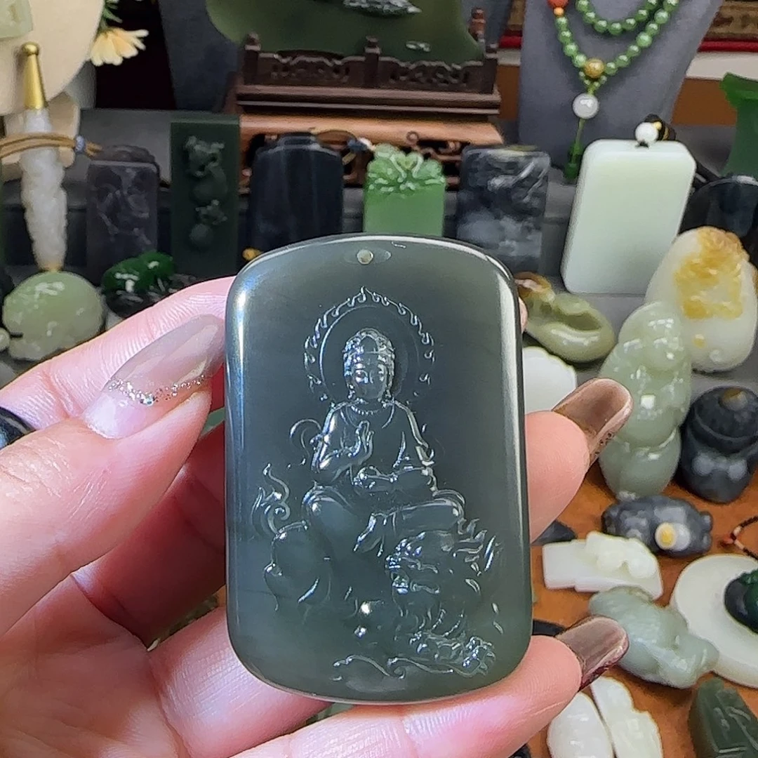 和田玉未镶嵌颈饰