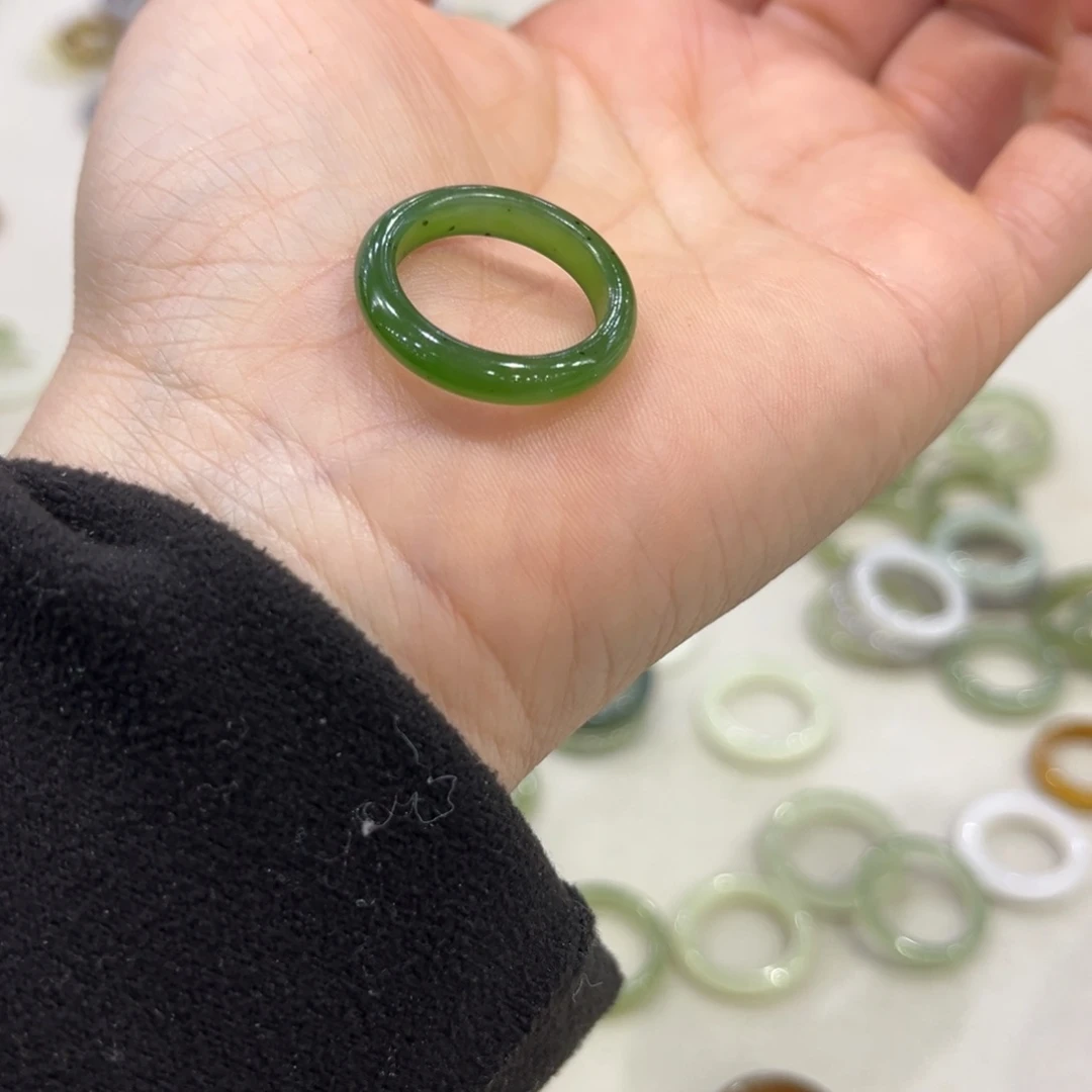 和田玉戒指未镶嵌r****6