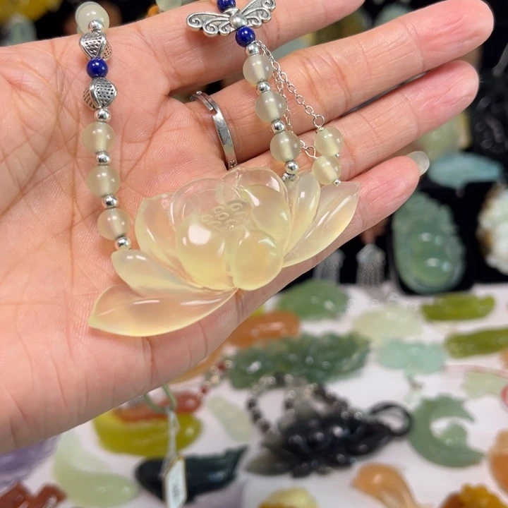 蛇纹石玉未镶嵌吊坠(赠链)