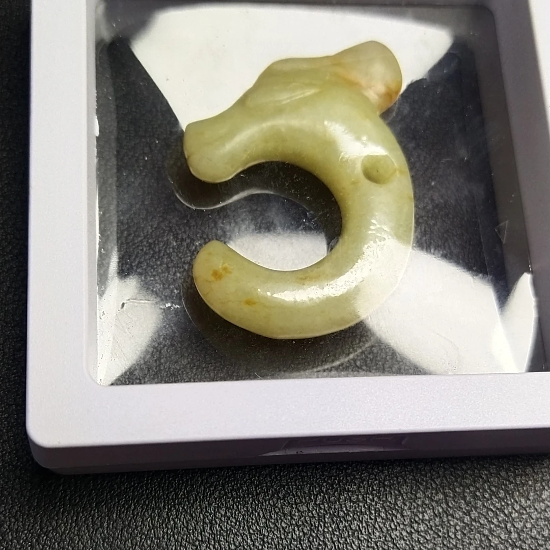 河磨奇石龙形形件