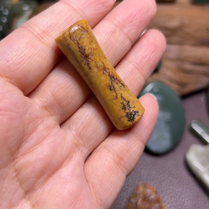 岫岩河磨玉（透闪石质玉）未镶嵌颈饰