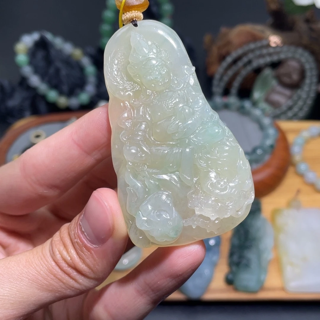 定制翡翠未镶嵌吊坠月入百万