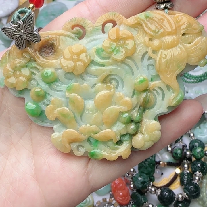 翡翠未镶嵌颈饰天然A货68