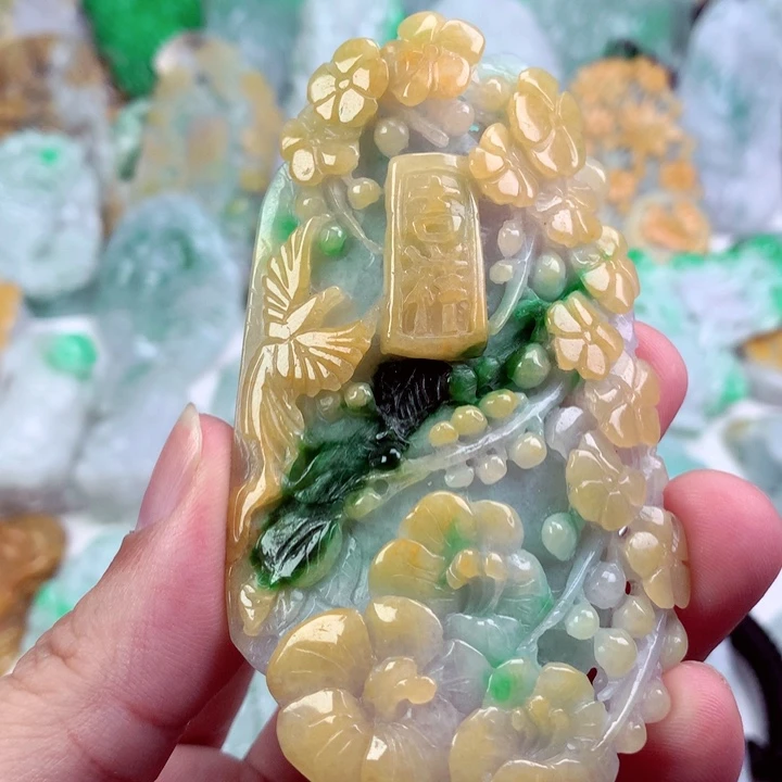 翡翠未镶嵌吊坠(不含链)