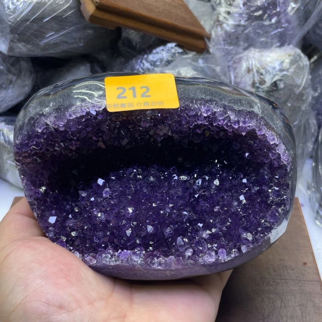 未镶嵌水晶大型摆件（非配饰）
