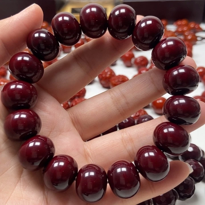 嗨***う橄榄核吊坠猴头猴