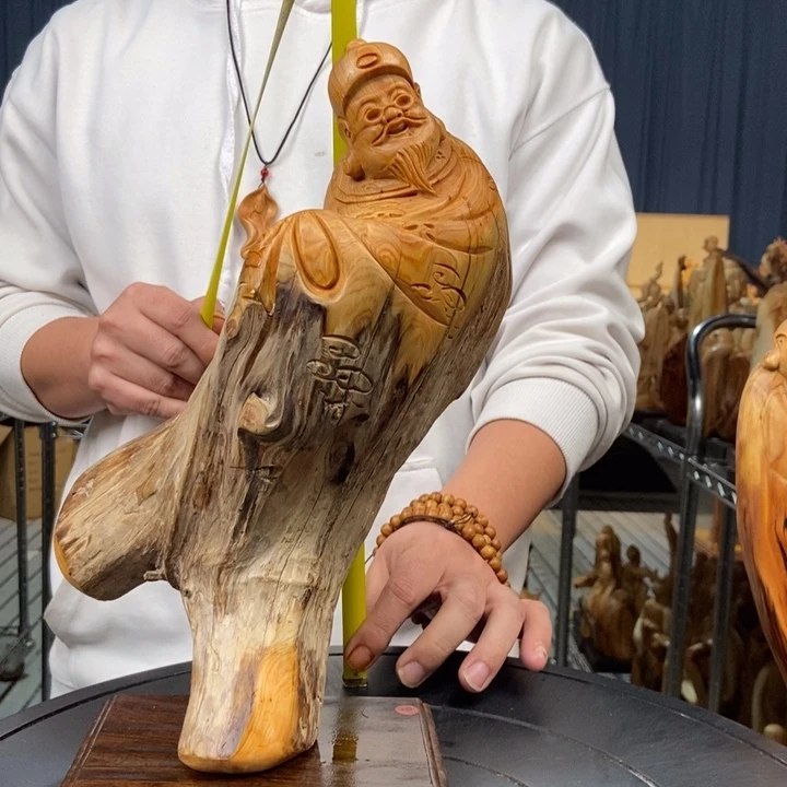 柏木（崖柏）随型摆件