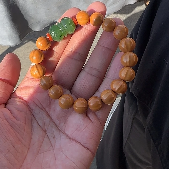 和田玉（碧玉）未镶嵌颈饰