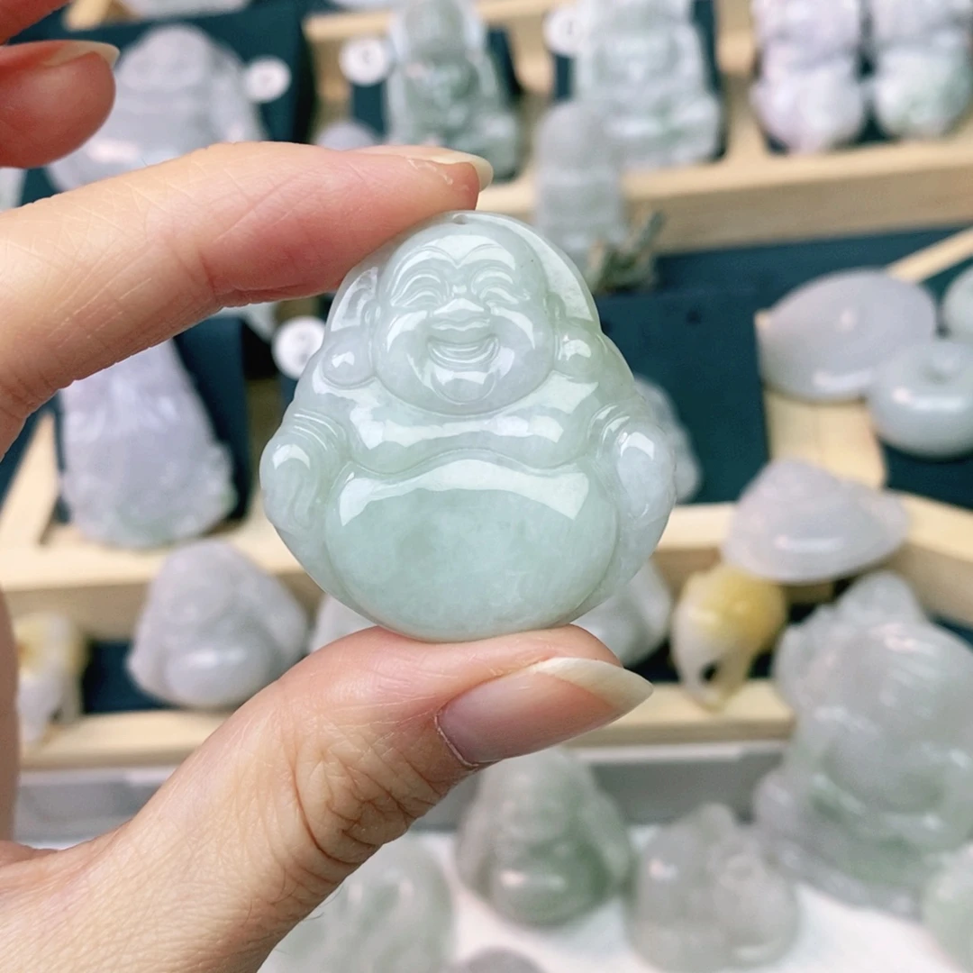 ****贤翡翠未镶嵌颈饰佛公