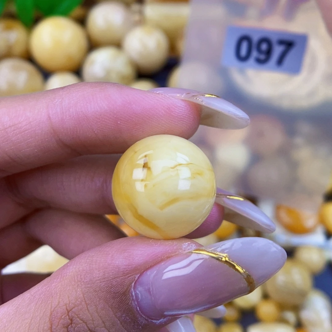 琥珀未镶嵌珠宝奇石17.7