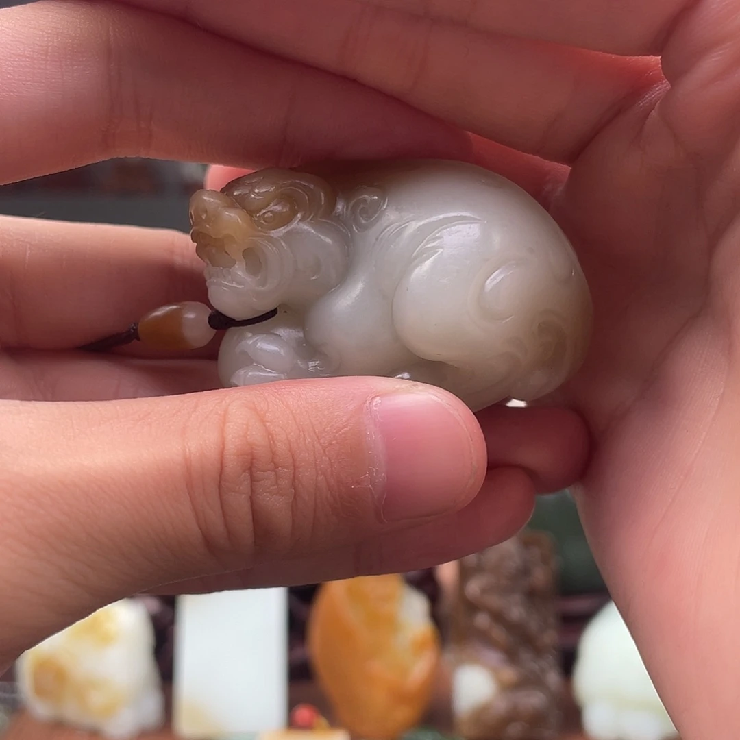 用***了和田玉未镶嵌挂件