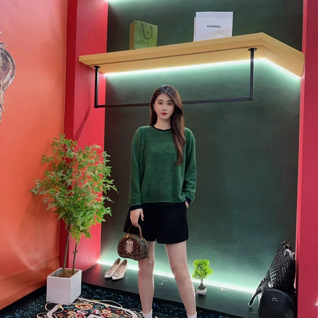 2682多金大码气质减龄上衣早秋季长袖女装设计女