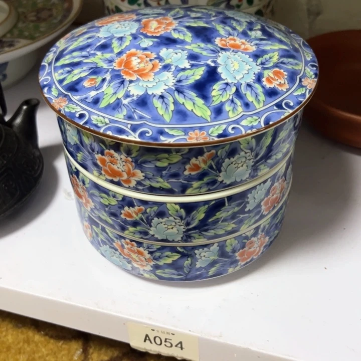 盖碗瓷器直播放漏中