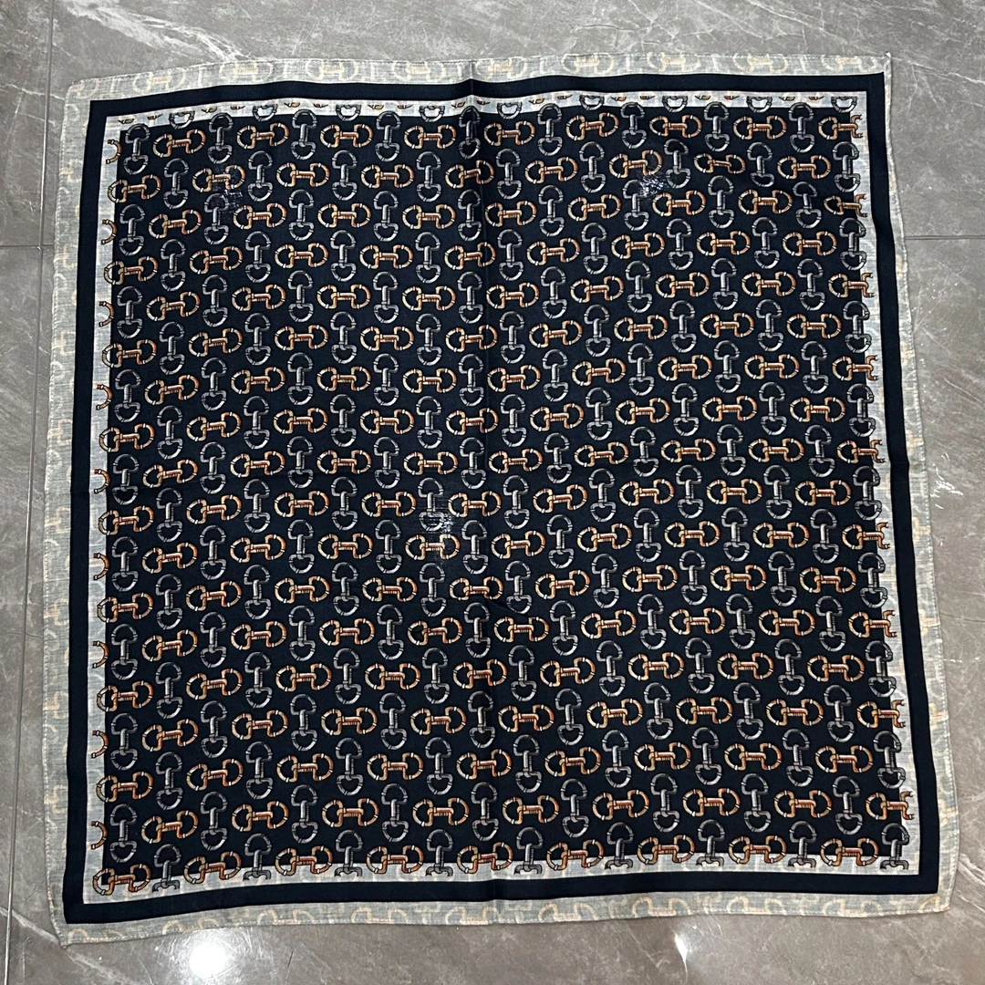 （藏青锁扣）新款65*65左右小方巾