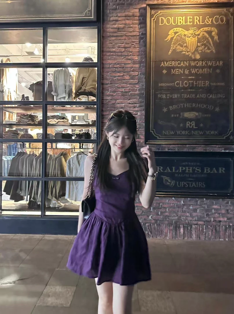 2025春夏新款法式V领吊带紫色连衣裙女纯欲修身气质收腰减龄裙子