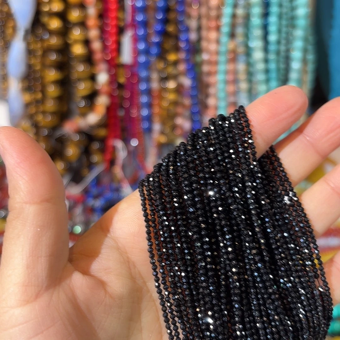 玛瑙/玉髓未镶嵌珠宝半成品黑尖晶卡2一条