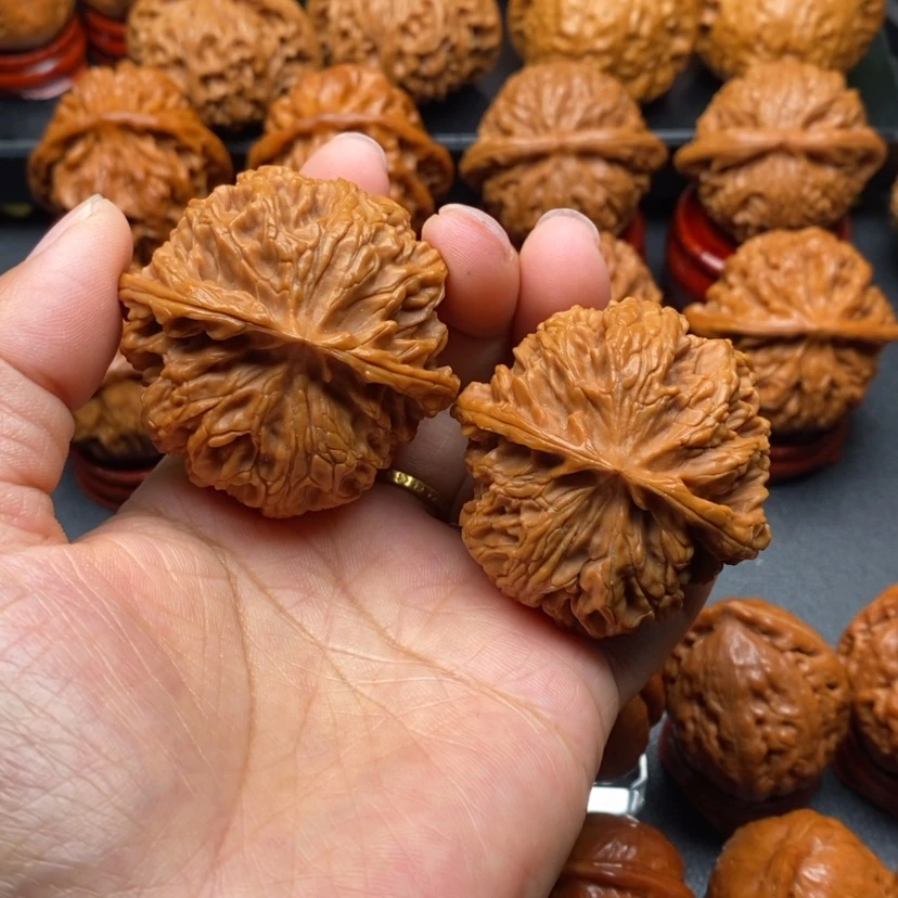 【闪购商品】文玩核桃把件45苹果园