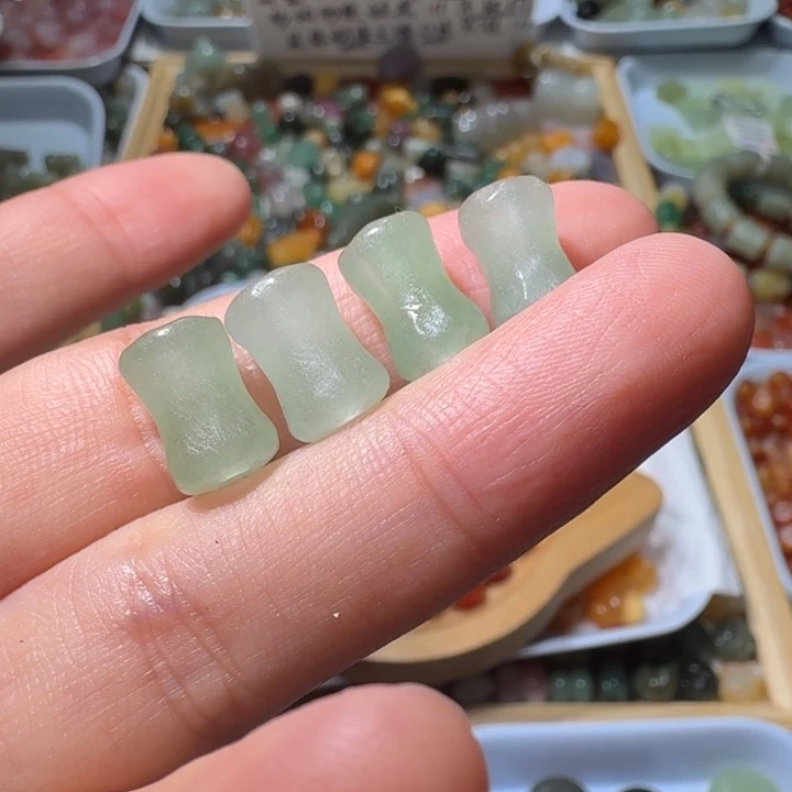 和田玉未镶嵌珠宝半成品