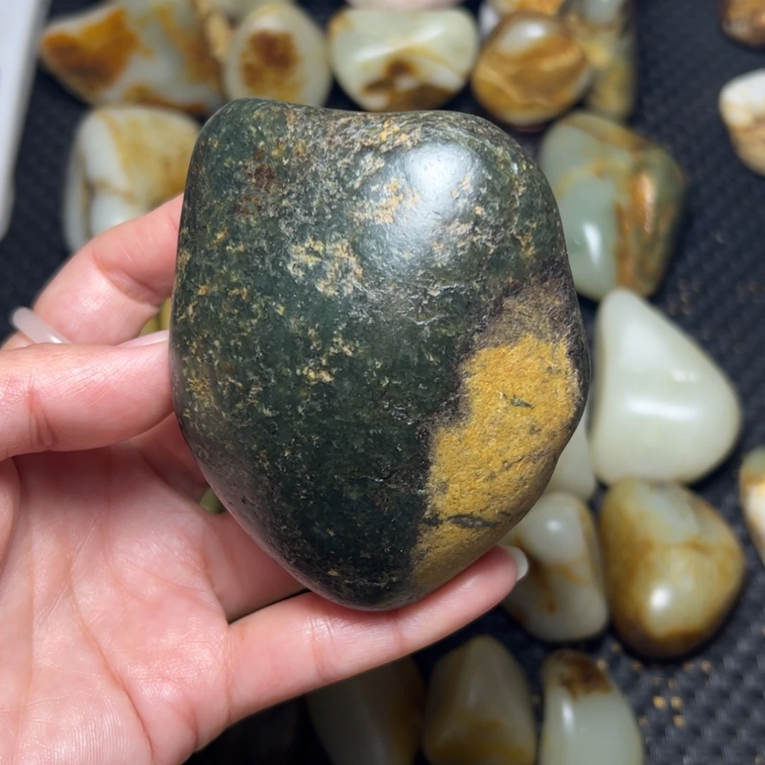 和田玉未镶嵌挂件A95