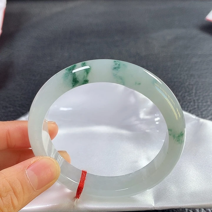 翡翠未镶嵌手镯56圈