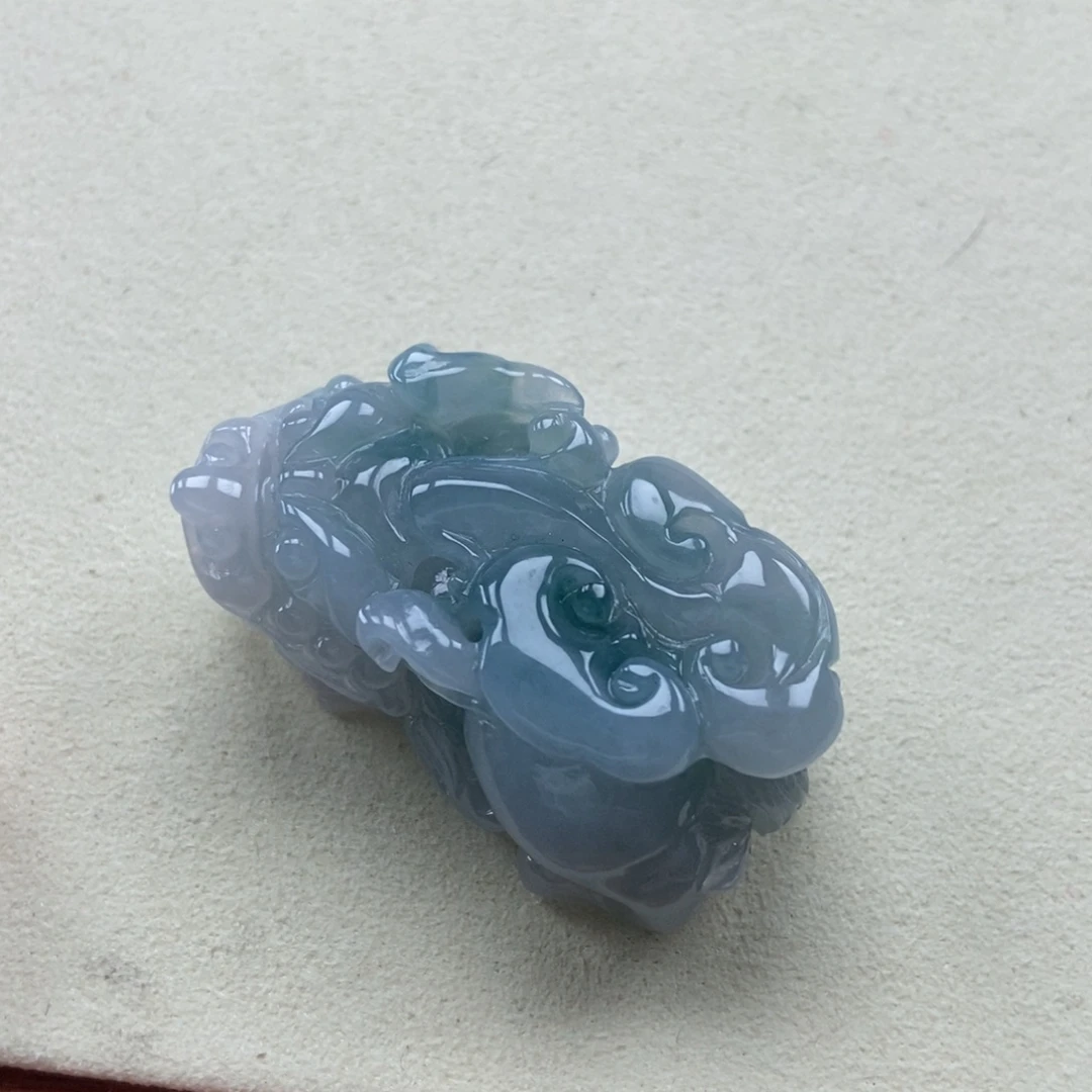 小****翡翠未镶嵌颈饰如意貔貅吊坠